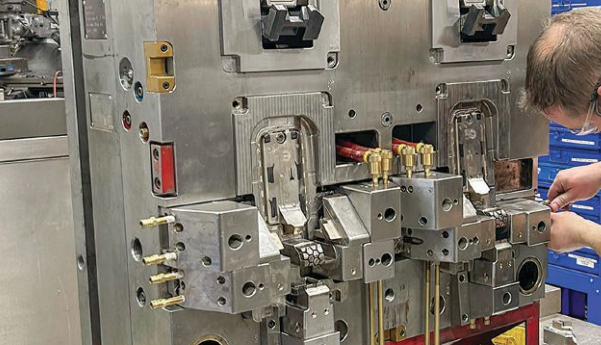 La Influencia Europea y Asiática en los Moldes Industriales en Centroamérica